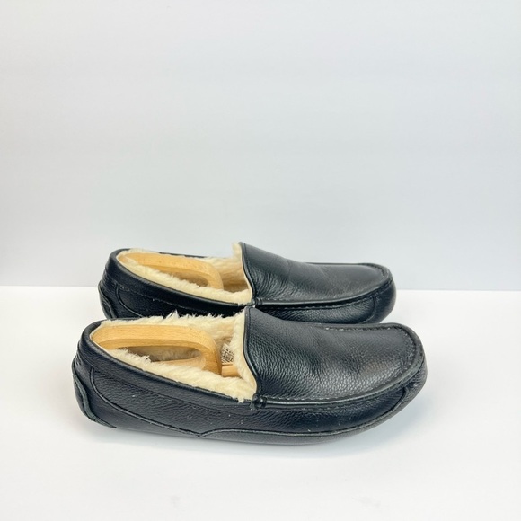 Ugg Australia 5379B Ascot Leather Black Shearling Lined Slipper Men’s Size 11 main image 5